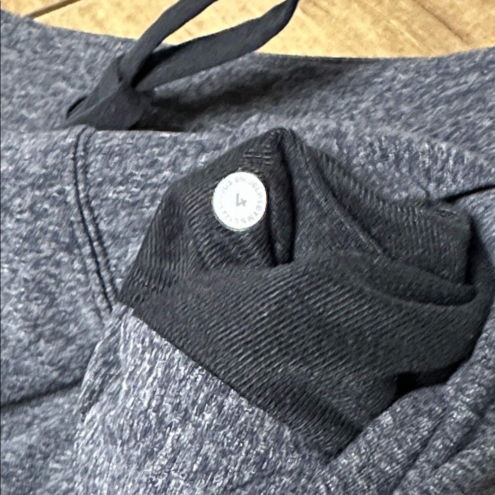 Lululemon great shape Ready To Rulu high rise 7/8 Heather grey jogger sweatpants - Picture 5 of 7